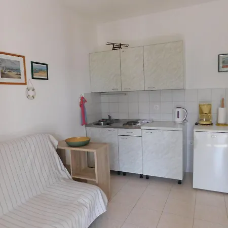 Apartment For Families With Children Vinez, - 18493 *